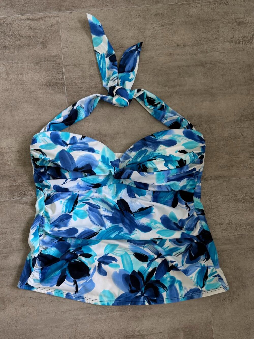 Miraclesuit Blue Floral Tankini Top US 14 Halter Flattering Swim Top